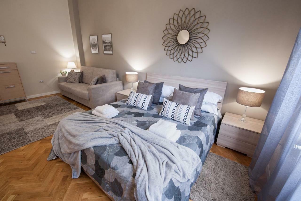 Grandapartments Via Merliani Napoli Extérieur photo